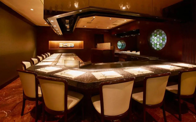 RIHGA Royal Hotel Osaka, Vignette Collection by IHG