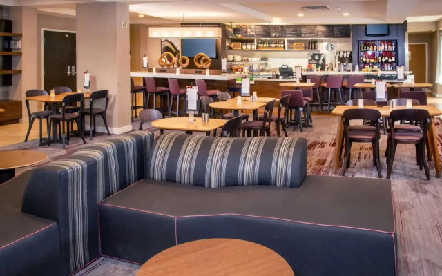 Sonesta Select Allentown Bethlehem Airport