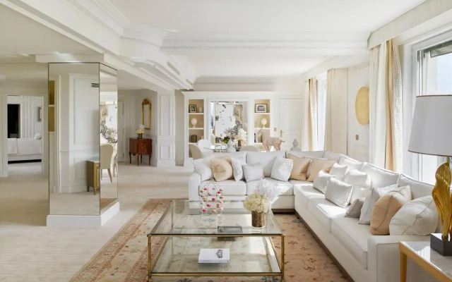Four Seasons George V Hotel