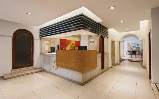 Hotel Colonial