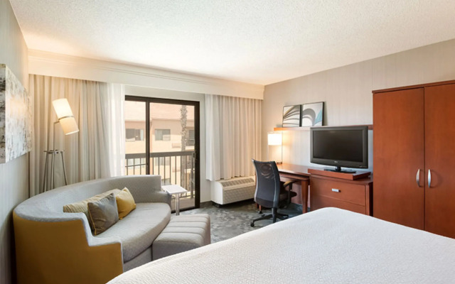 Sonesta Select Huntington Beach Fountain Valley