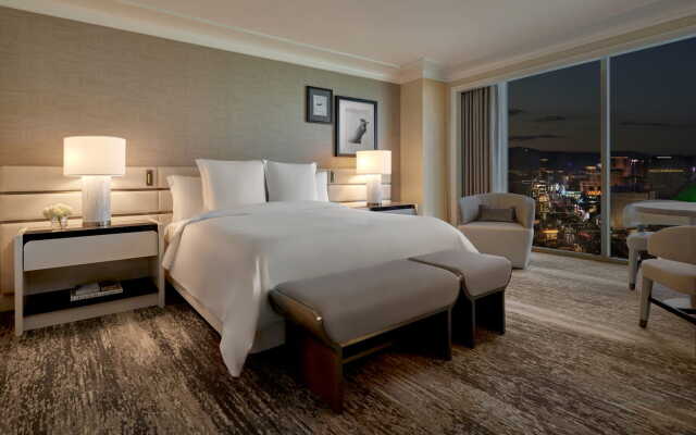 Отель Four Seasons Las Vegas