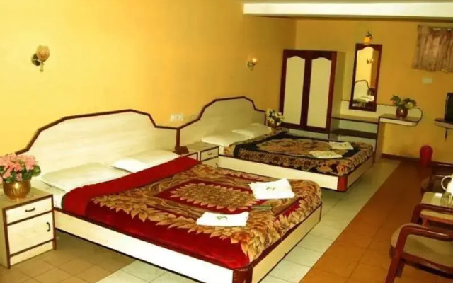Royal Hotel