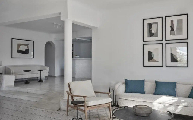 Myconian Sunrise Relais & Chateaux Hotel