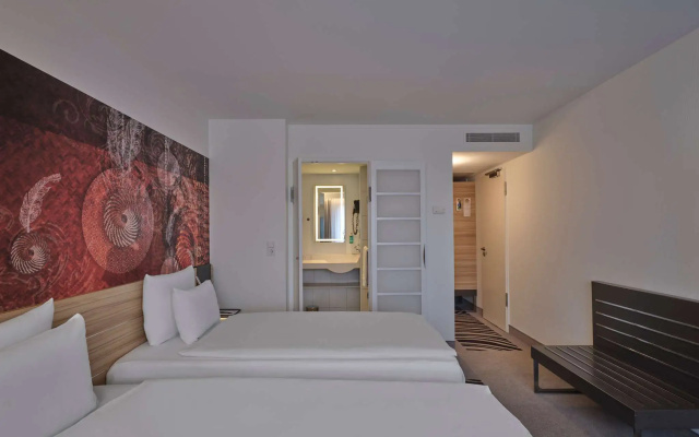 Standard Twin room (twin beds)