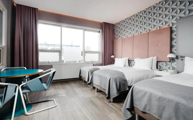 ODDSSON Midtown Hotel