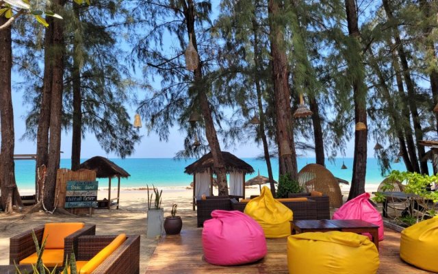 Long Beach Chalet Hotel