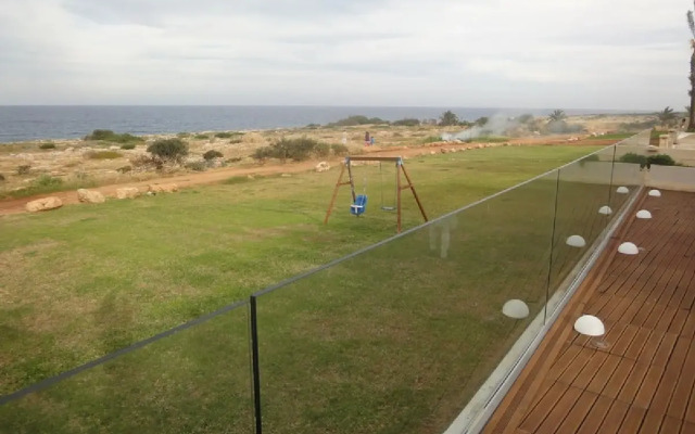 5 Br Villa - Leonies' By The Sea - Chg 8913