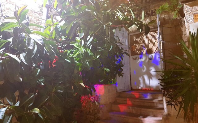 Antique guest house