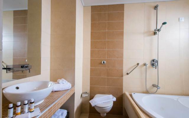 I Resort Beach hotel & Spa