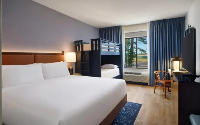 Martis Valley Lodge, Tapestry Collection by Hilton