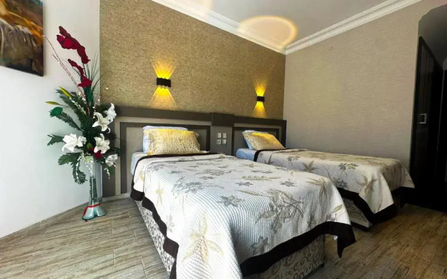Monte Carlo Hotel - All Inclusive