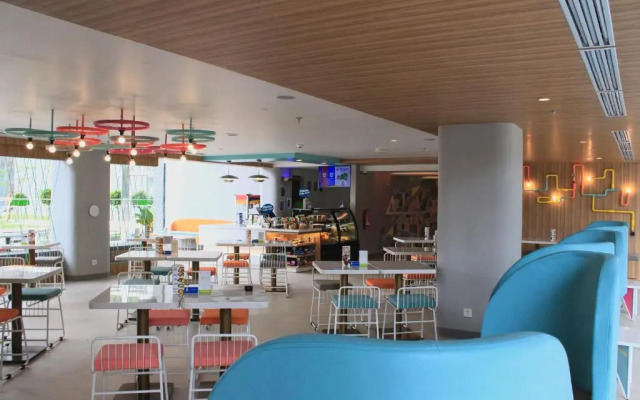 POP! Hotel Solo