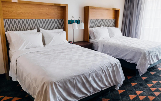 Holiday Inn & Suites Phoenix-Mesa/Chandler, an IHG Hotel