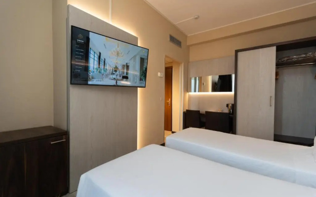 Отель Garibaldi Palace