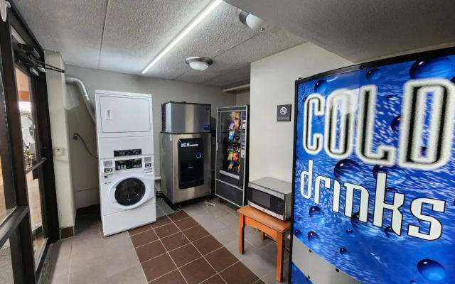 Americas Best Value Inn & Suites Little Rock at Scott Hamilton Dr