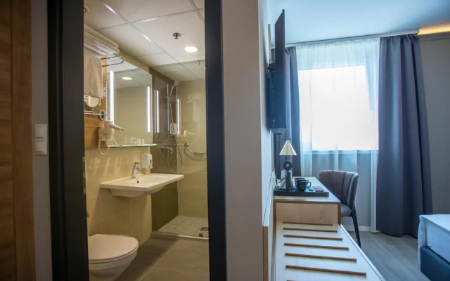 Expo Tower by Mellow Mood Hotels