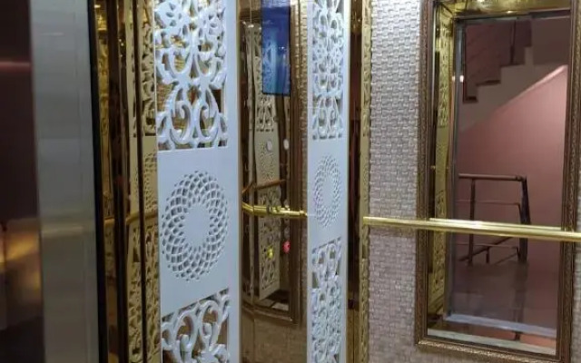 Kanyonvadi Hotel