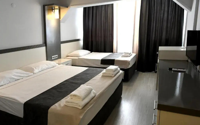 Hotel Roxx Royal