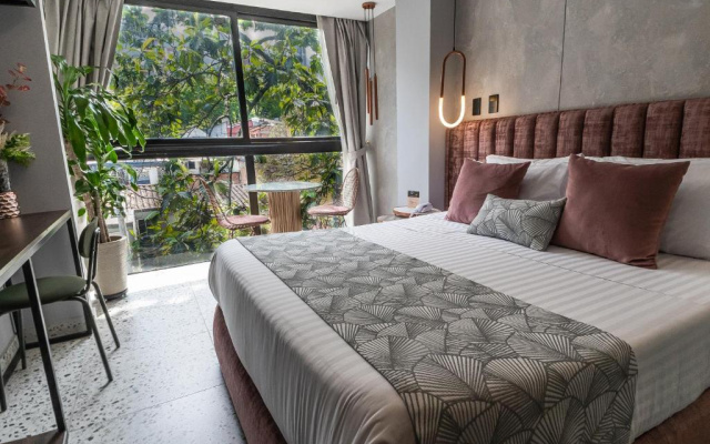 The O By Seekers Medellín