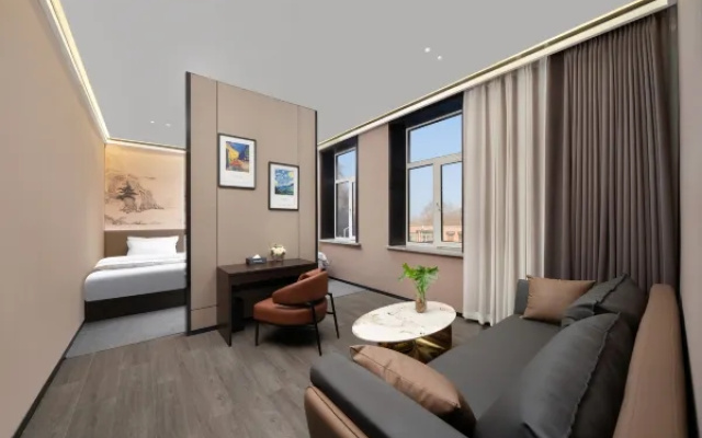 Harbin Airport McLaren Hotel (Airport T2 Terminal)