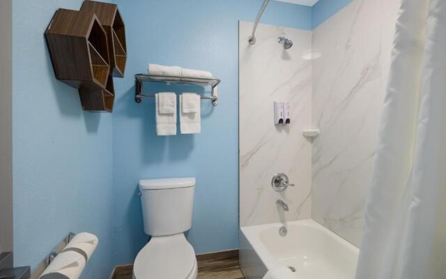 Hometowne Studios Orange, Tx