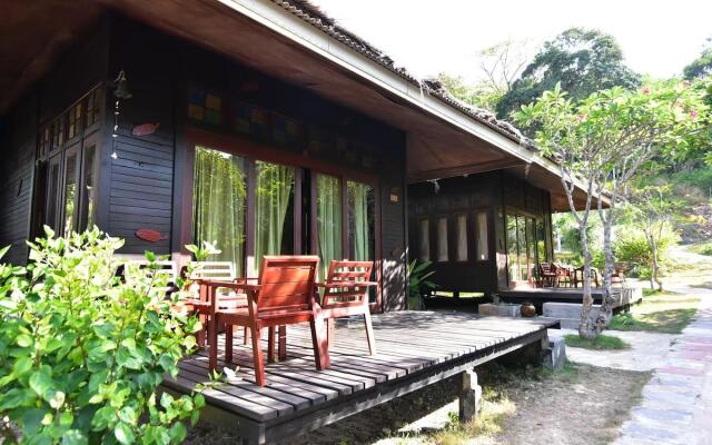 Koh Ngai Thanya Beach Resort Hotel