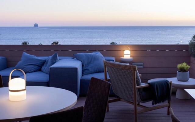 Calatrava Mediterranean Sea House Hotel