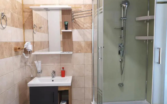Almaz Hotel
