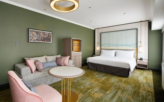 RIHGA Royal Hotel Osaka, Vignette Collection by IHG