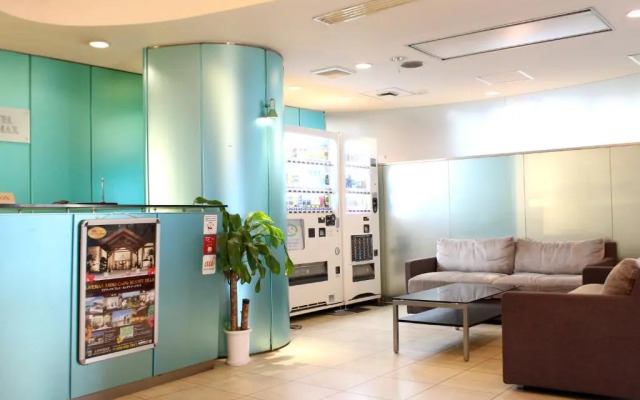 Livemax Budget Korakuen Hotel
