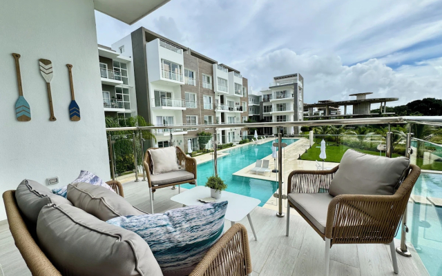 Coral Bay by DR Collection