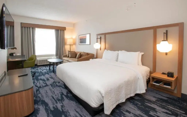 Fairfield by Marriott Inn & Suites Newport Cincinnati