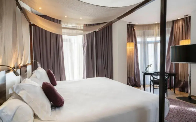 Vincci Palace Hotel
