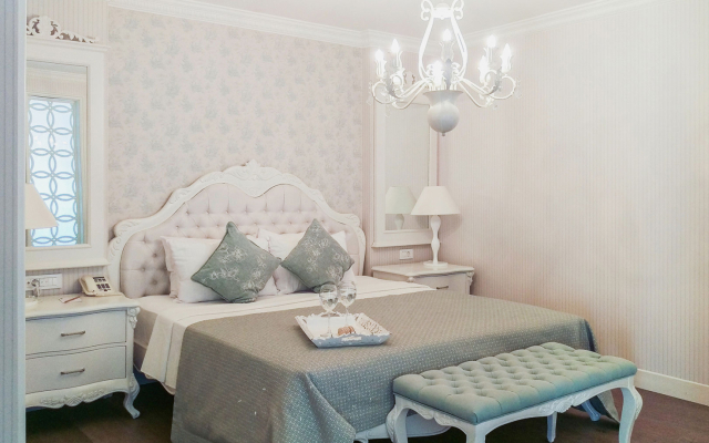 Ena Boutique Hotel & Residences