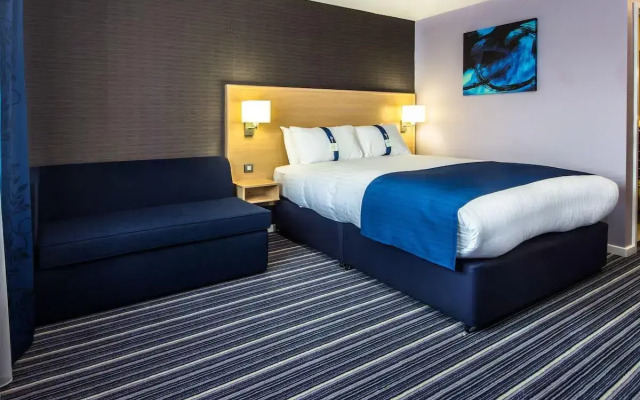 Holiday Inn Express Manchester Airport by IHG