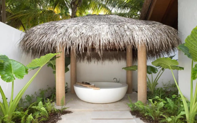 Sirru Fen Fushi Private Lagoon Resort