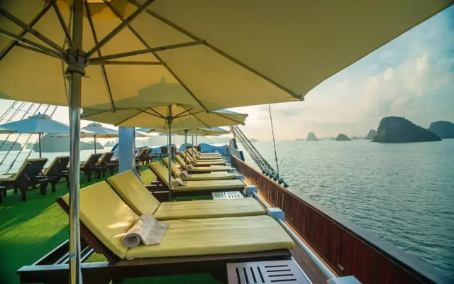 Dragon Legend Cruise