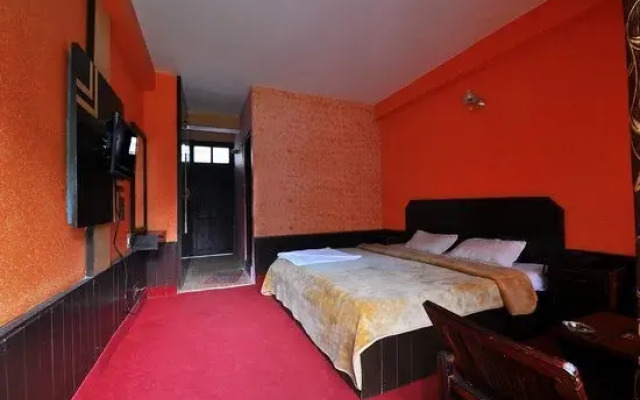 Hotel Devidyar