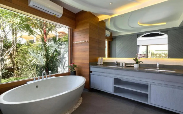 Karon Beach Pool Villa