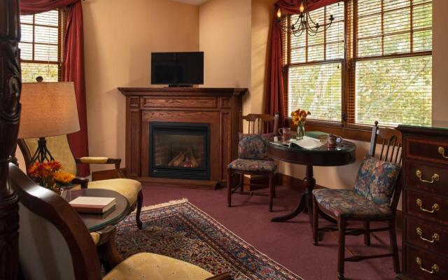 The Palmer House Inn