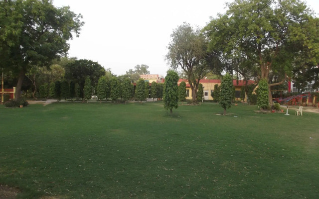 Mayur Tourist Complex