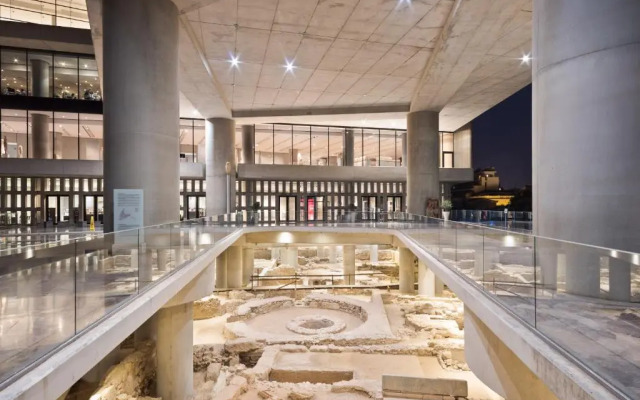 Отель Melia Athens