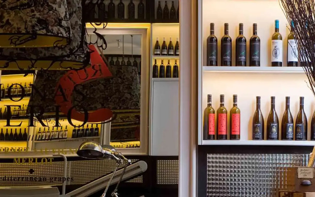 Hotel Praktik Vinoteca