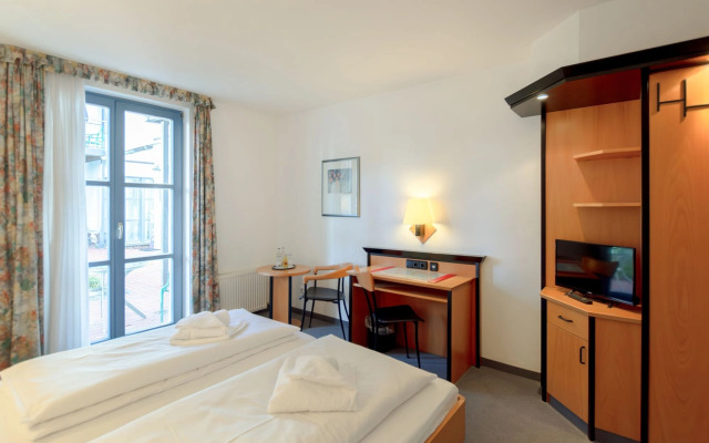 Hotel Rügenschmiede vis a vis Hiddensee