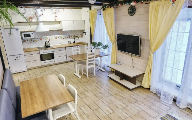 Gostevoi Dvor Snezhinka Hotel