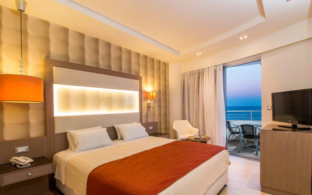 Pegasos Deluxe Beach Hotel