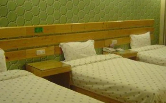 Super 8 Hotel