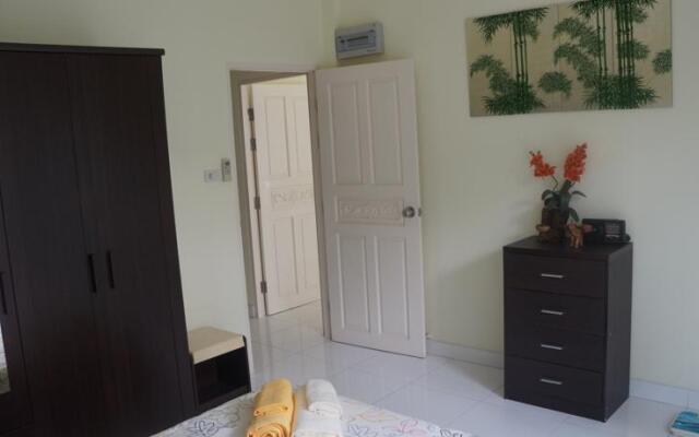 Private pool villa 3 bedroom Jomtien