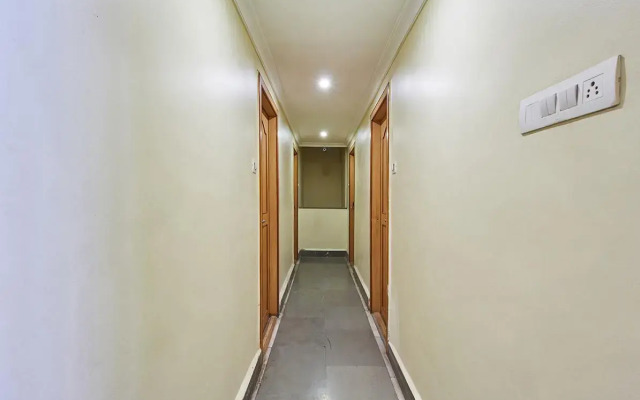 Padma Krishna Hotel
